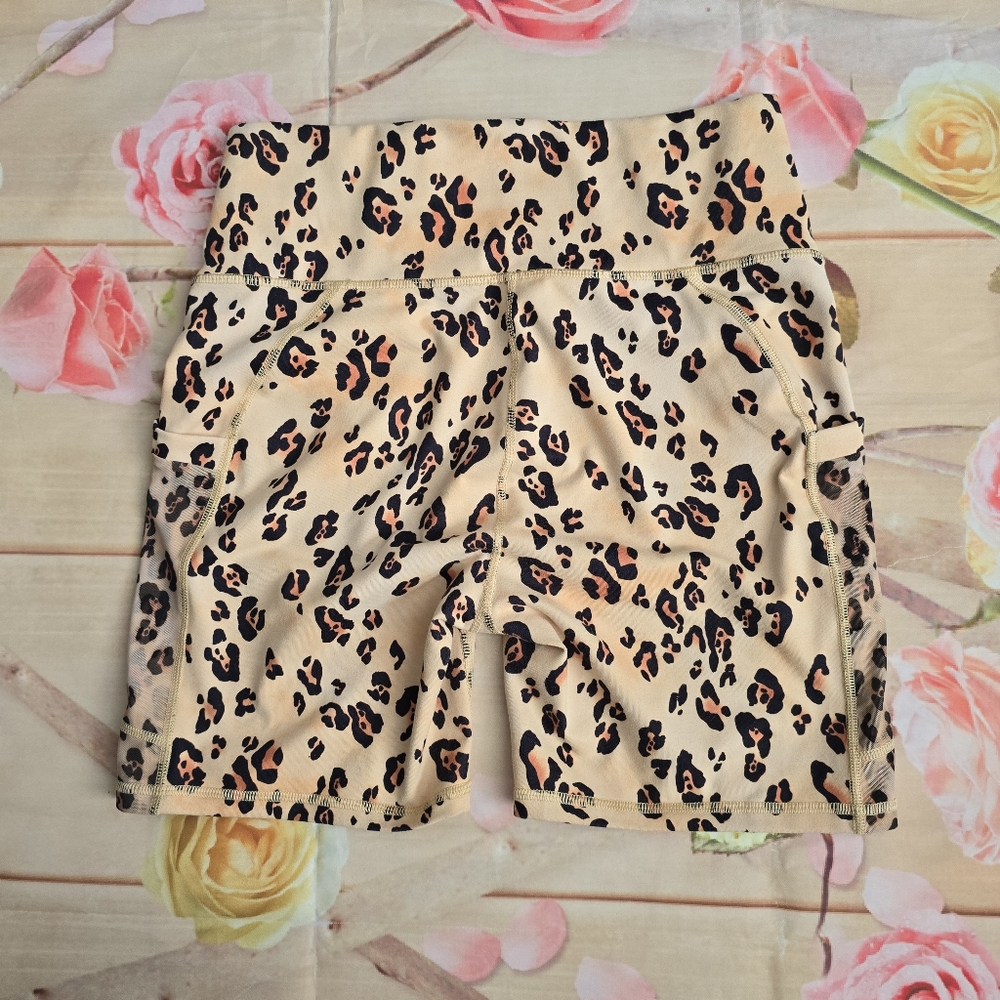 Fabletics set - leopard print - Picture 12 of 15